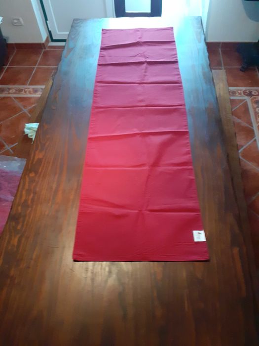 Toalha de Mesa e 2 Corre Mesa da Loja do Gato Preto