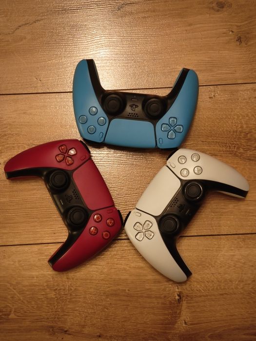 Pady Dualsence do PS5, PC z nowymi analogami Hella i TMR