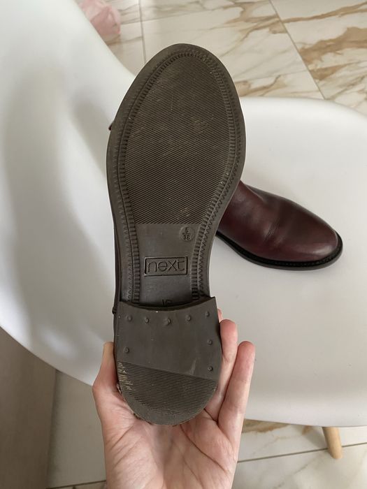 Демісезонні шкіряні черевики Next