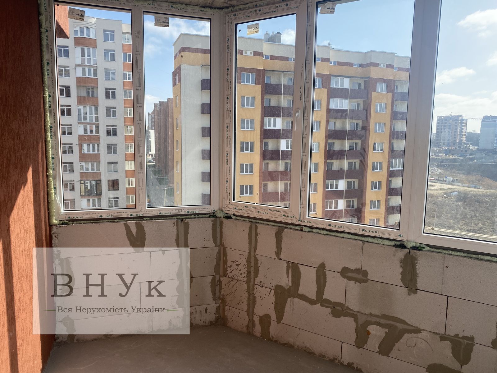 Продам однокімнатну квартиру у новобудові по вул. Київська-Смакули