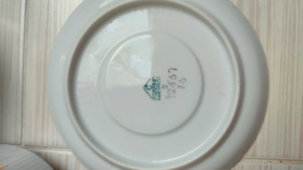 Serwis kawowy na 13 osób- Porcelana Chodzież, Roman