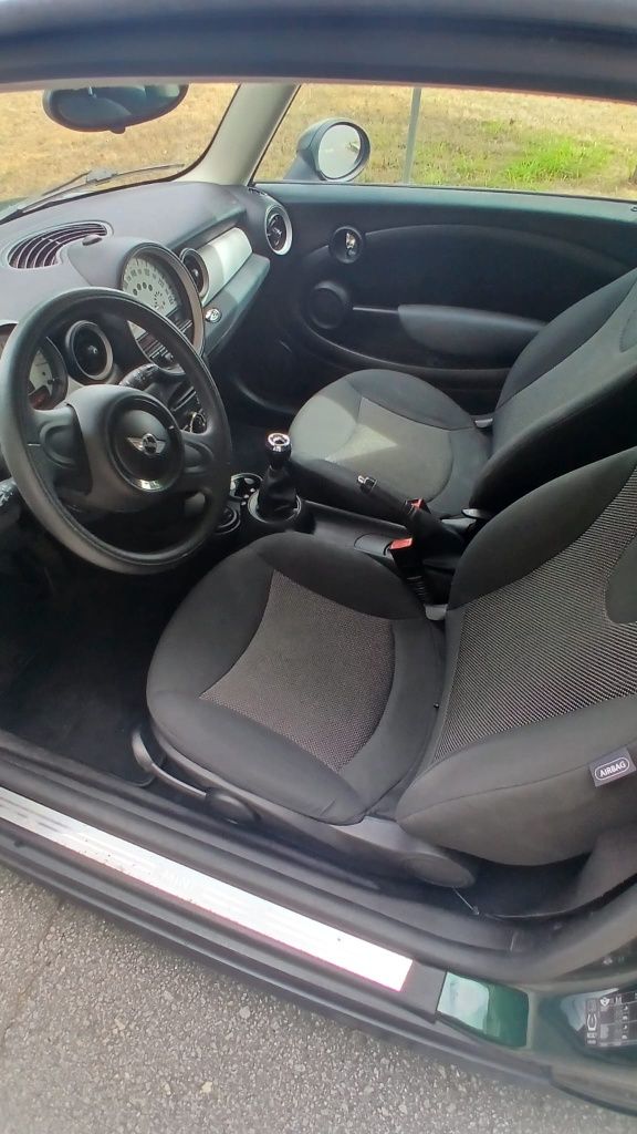 Mini D 121mil km