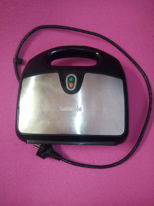 Бутербродница сендвичница