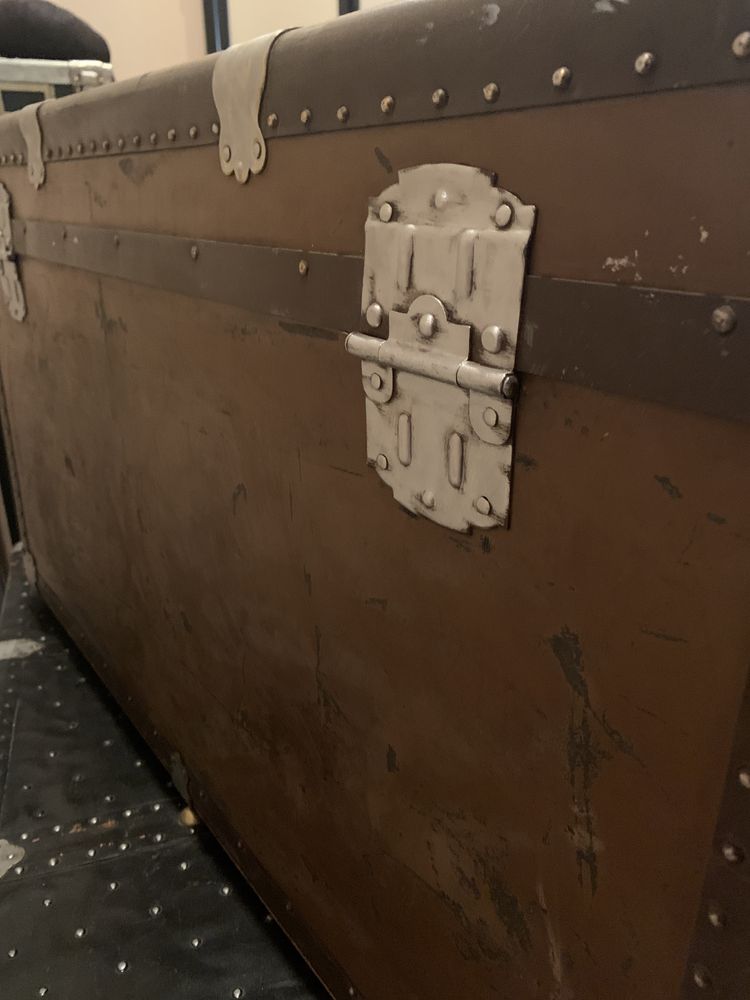 Сундук скриня старовинна канада 100 років