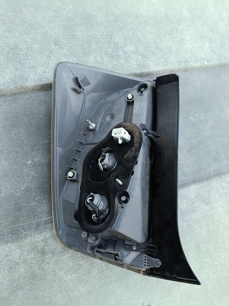 Prius lampa tył plugin