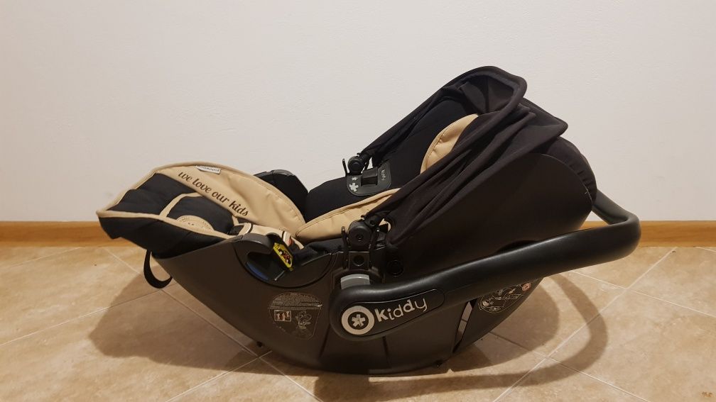 Fotelik samochodowy KIDDY EVOLUTION PRO 2 z bazą Isofix