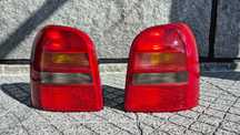 AUDI A4 B5 (8D)-Stops/Farolins Avant ORIGINAIS RIGOROSAMENTE NOVOS!