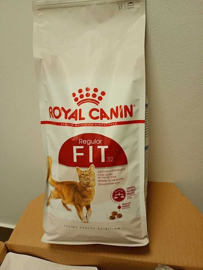 ROYAL CANIN REGULAR FIT 32 12 kg karma sucha dla kotów dorosłych