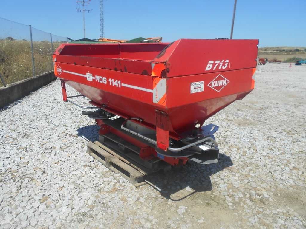Espalhador de adubo kuhn 1141