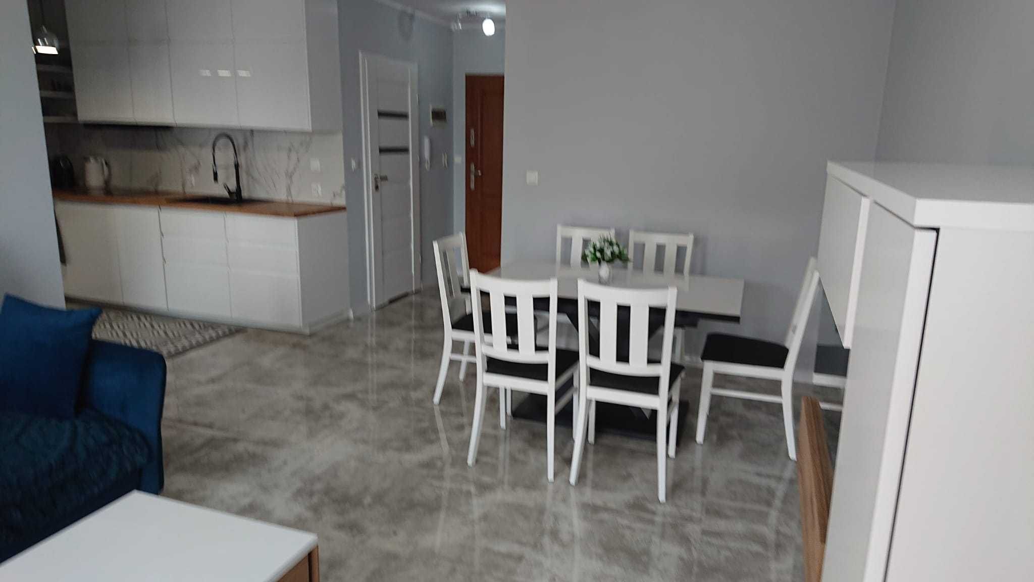 Apartament 3 pokojowy nad morzem
