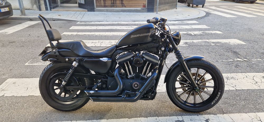 Harley davidson 883r