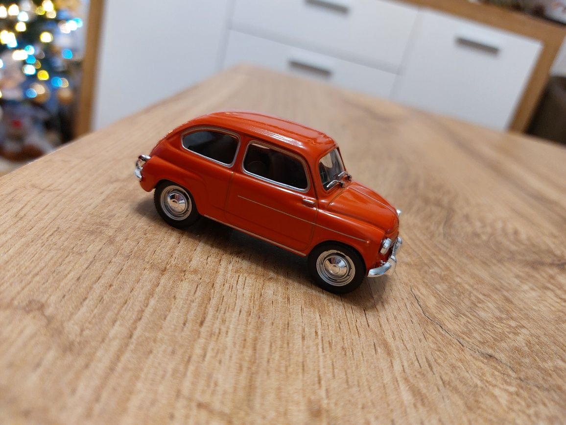 Auto kolekcjonerskie zastava 750