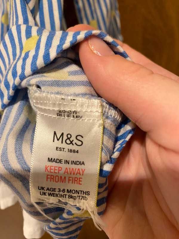 śliczna sukienka Marks & Spencer rozmiar 68 jak nowa