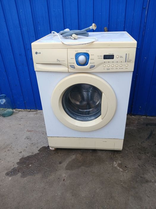 Пральна машина LG 5 кг.