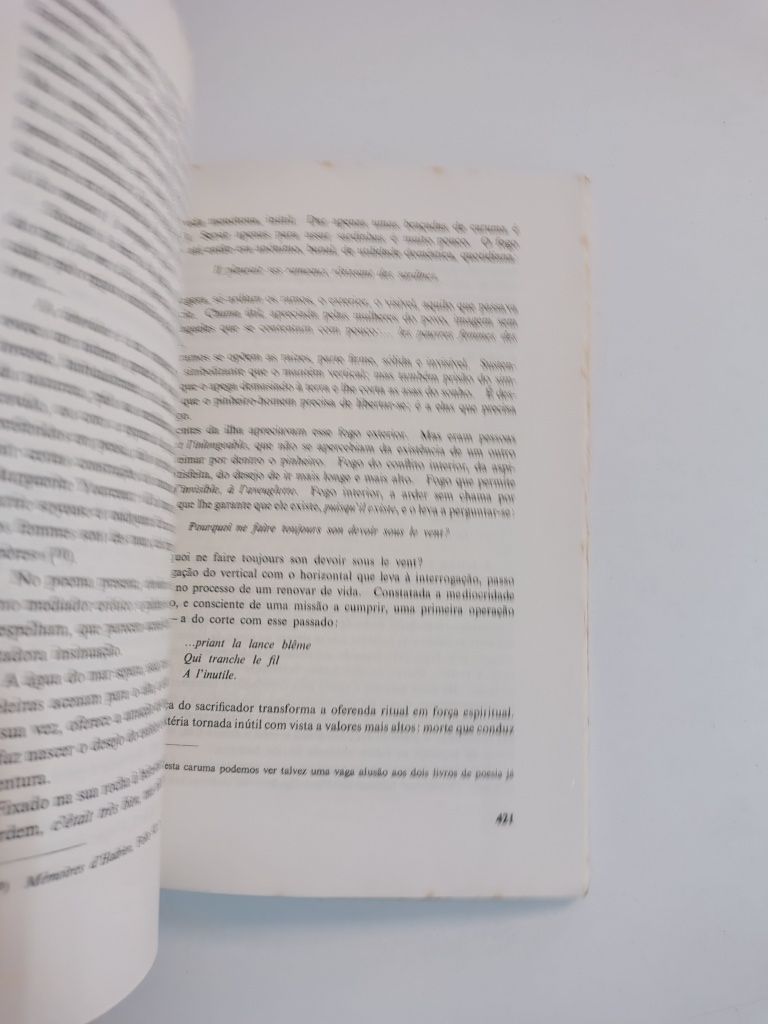 Revista Vértice n° 448

Revista de Cultura e Arte 

Maio / Junho 1982