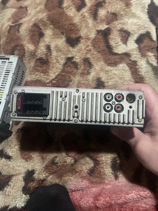 Магнитолы LG,Sony,Китаец