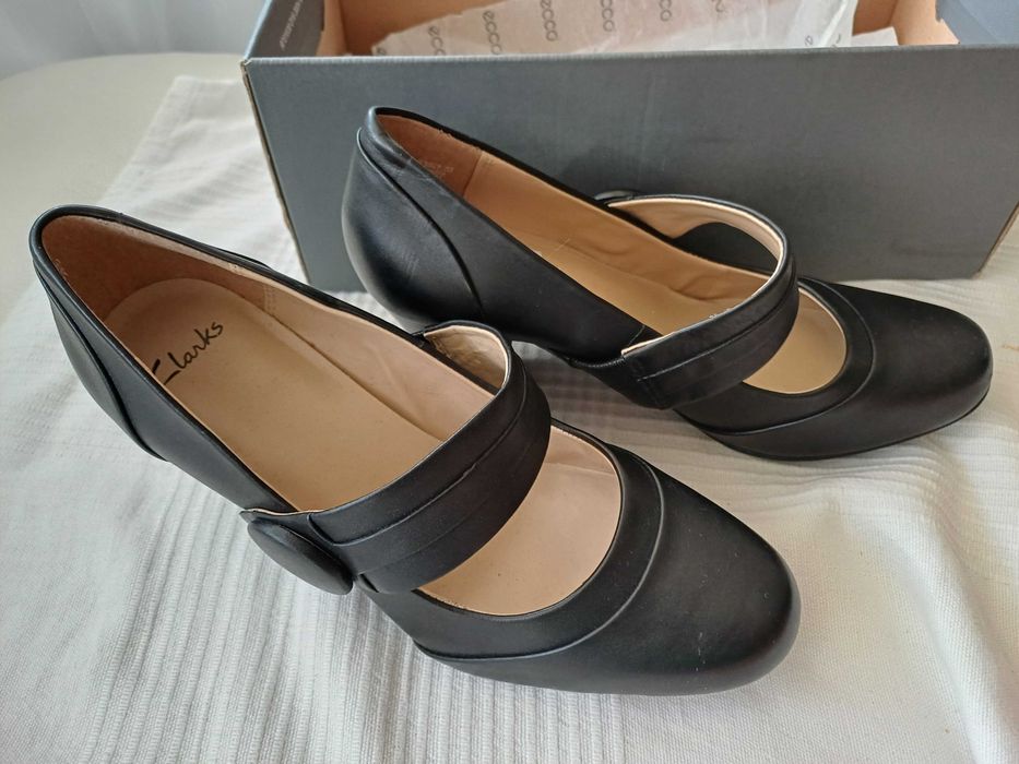 Buty damskie Clarks skóra naturalna 37,5