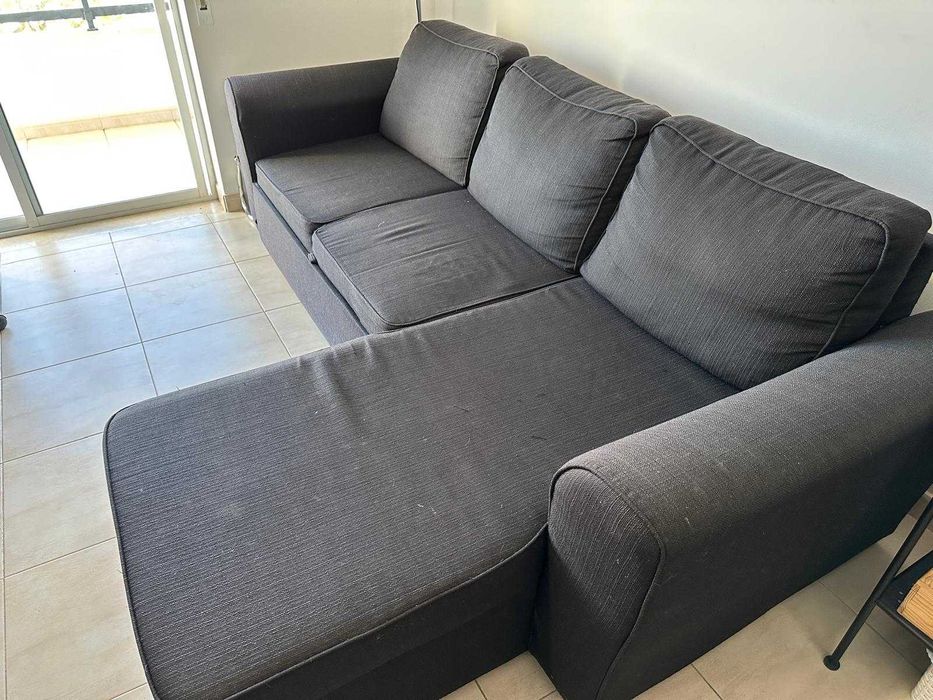 Sofá 3 lugares com chase baú