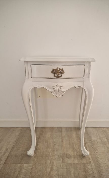 Mesa de cabeceira
