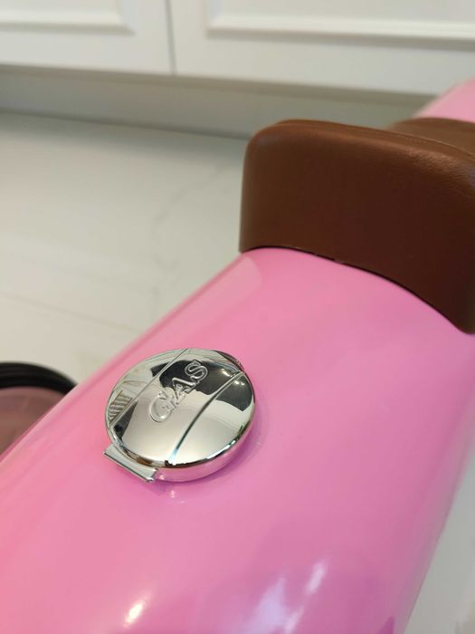 Jeździk samochodzik biegowy wyścigówka dla dziewczynki dzieci