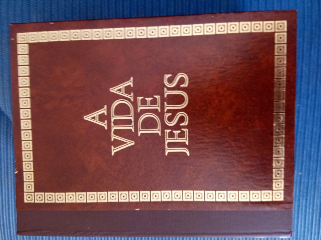 4 volumes. A Vida de Jesus