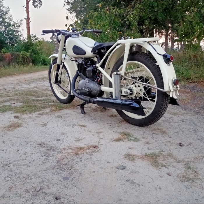 Ретро мотоцикл ИЖ-49