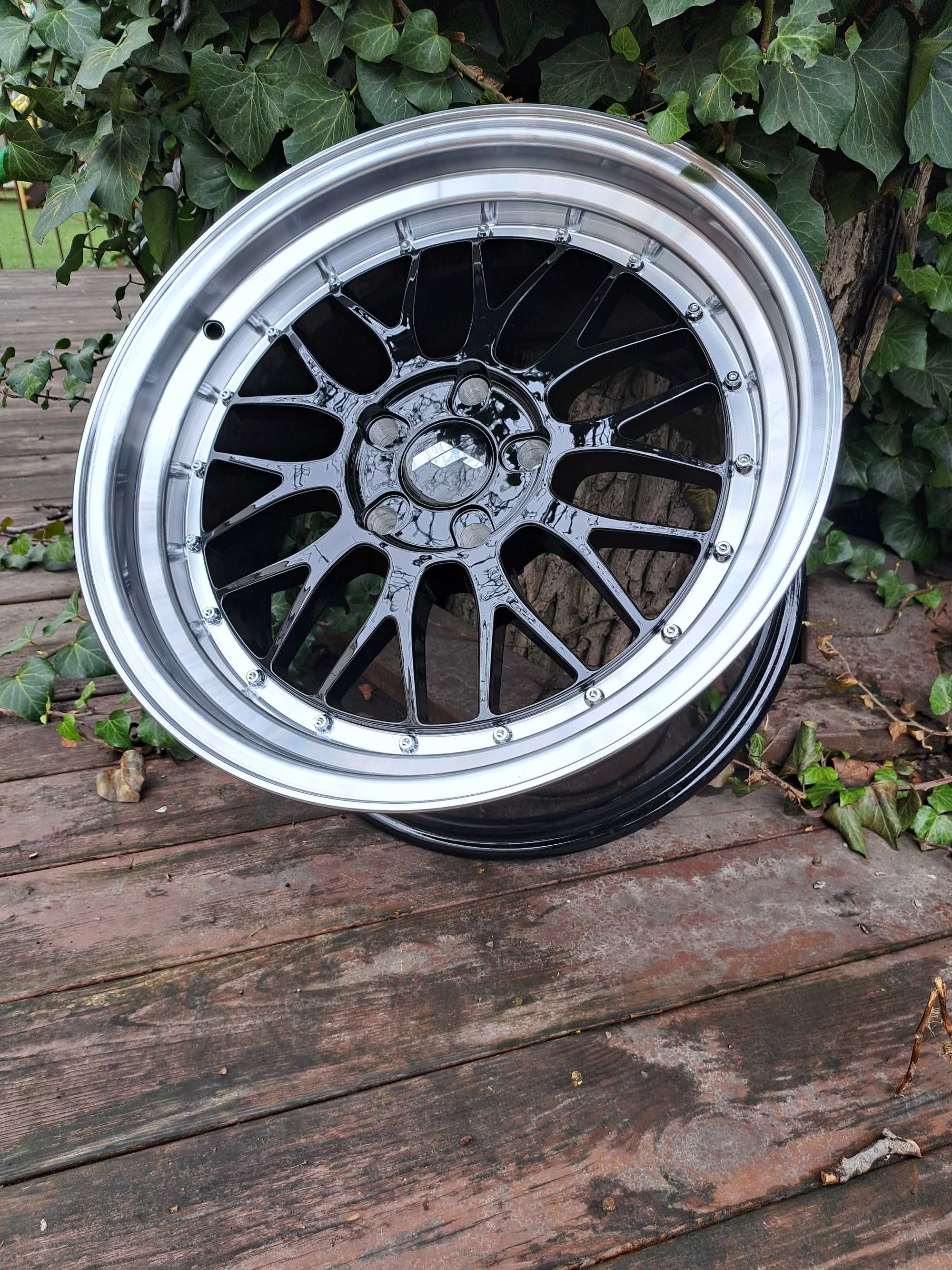 Диски Japan Racing JR23 R18 9.5 5x120 ET20 на BMW БМВ F серия