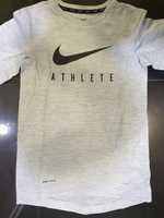 T-shirt     Nike