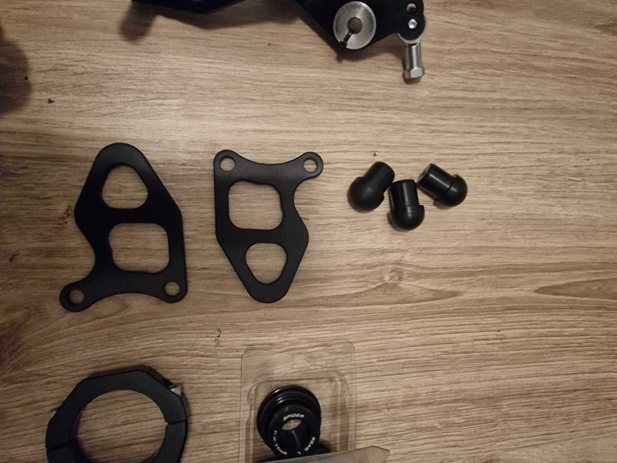 Sety do YAMAHA YZF-R3 GYTR / SETY podnóżki Yamaha R3 i wiele innych