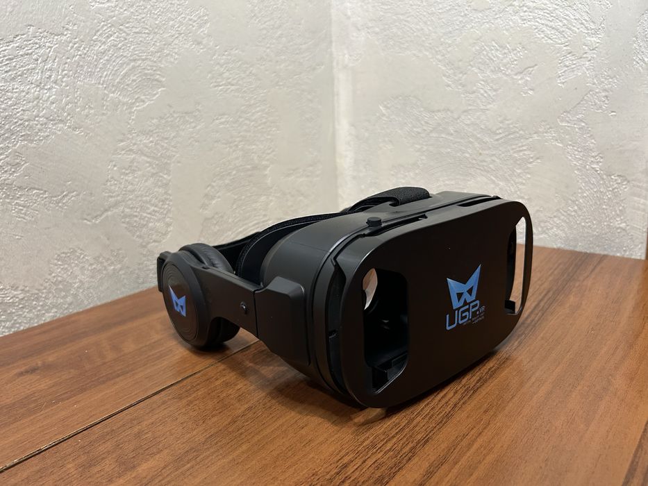 VR Окуляри віртуальної реальності для смартфонів