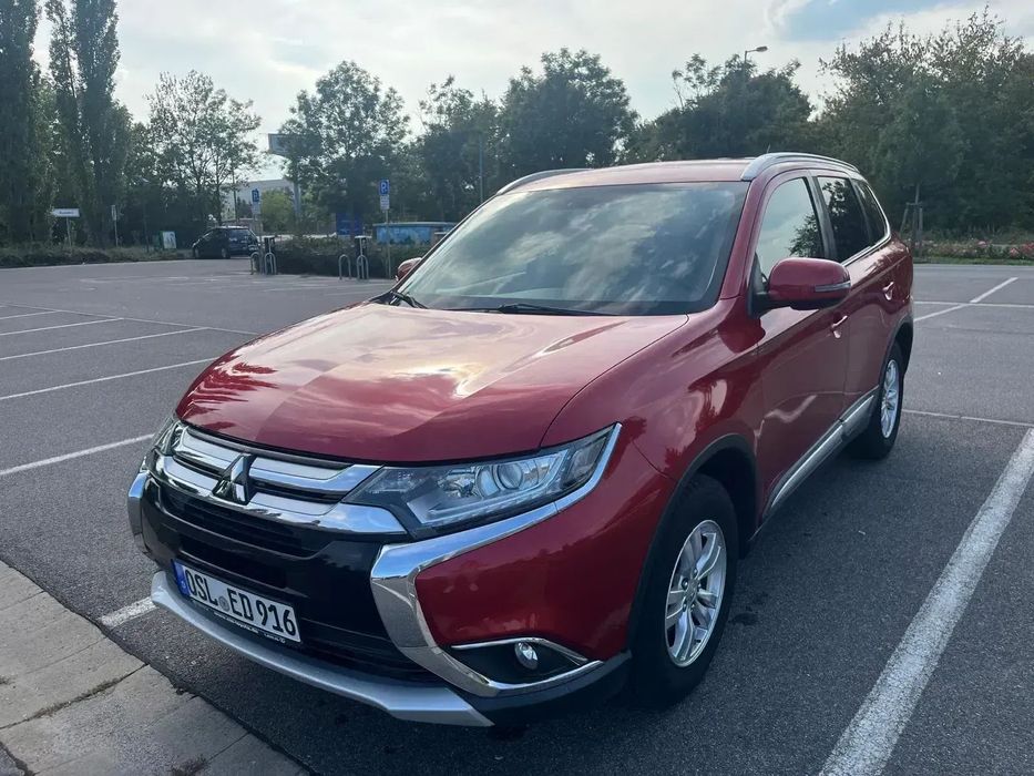 Mitsubishi Outlander Mitsubishi Outlander SUV-STAR 2WD