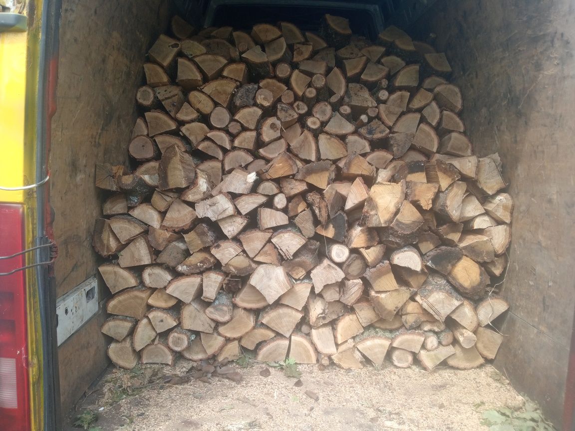 Продам дрова з доставкою.Дуб, Граб, Ясен, Вільха,Береза,Сосна,Осика.