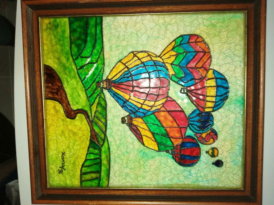quadro "Balões" - Vitral Pintado à mão	Medidas	42 cm x 47 cm*