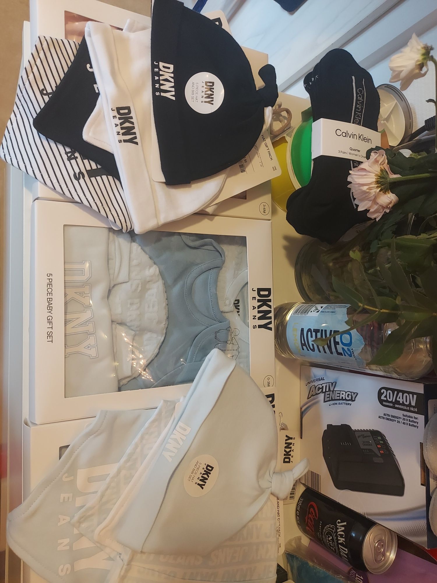 Одежда для новорожденного фирменные комплекты на подарок выписку DKNY