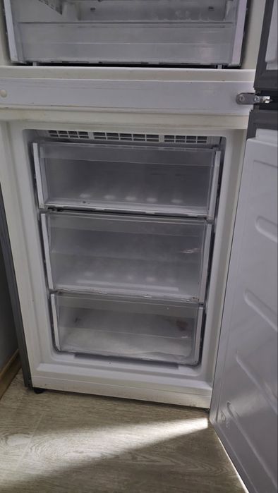 Холодильник робочий Whirlpool