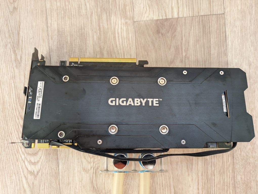 Видеокарта Gigabyte gtx 1070ti и Waterblock