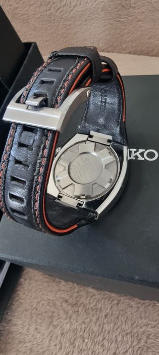 seiko sportura men's black watch - spc055