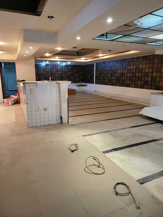 Arrendamento de espaço comercial para restaurante com 280 M2 Av.Roma