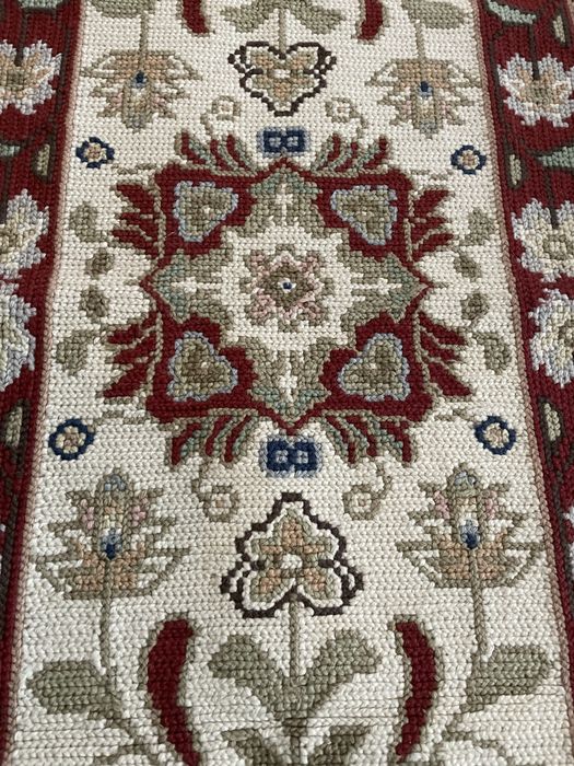 Tapete de Arraiolos Artesanal 60x118 cm—Bordado Tradicional Português
