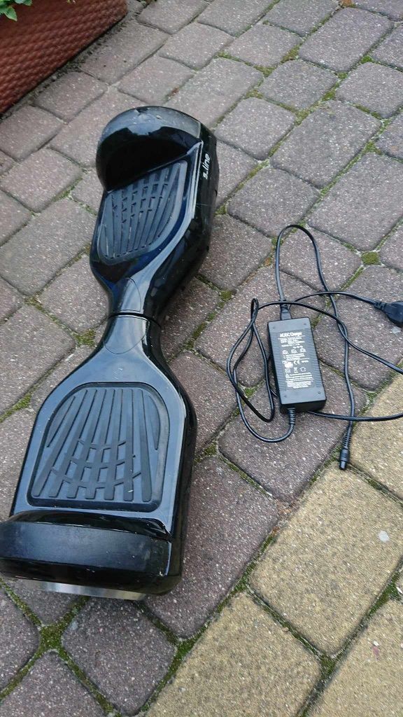 Hoverboard i ladowarka