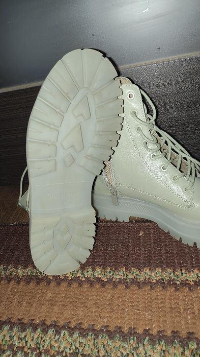 Жіночі чоботи Stradivarius