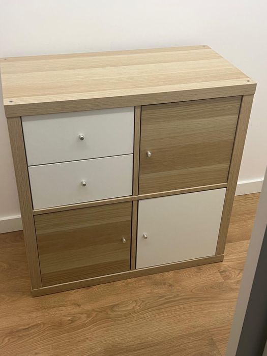 Armário EKET IKEA com gavetas