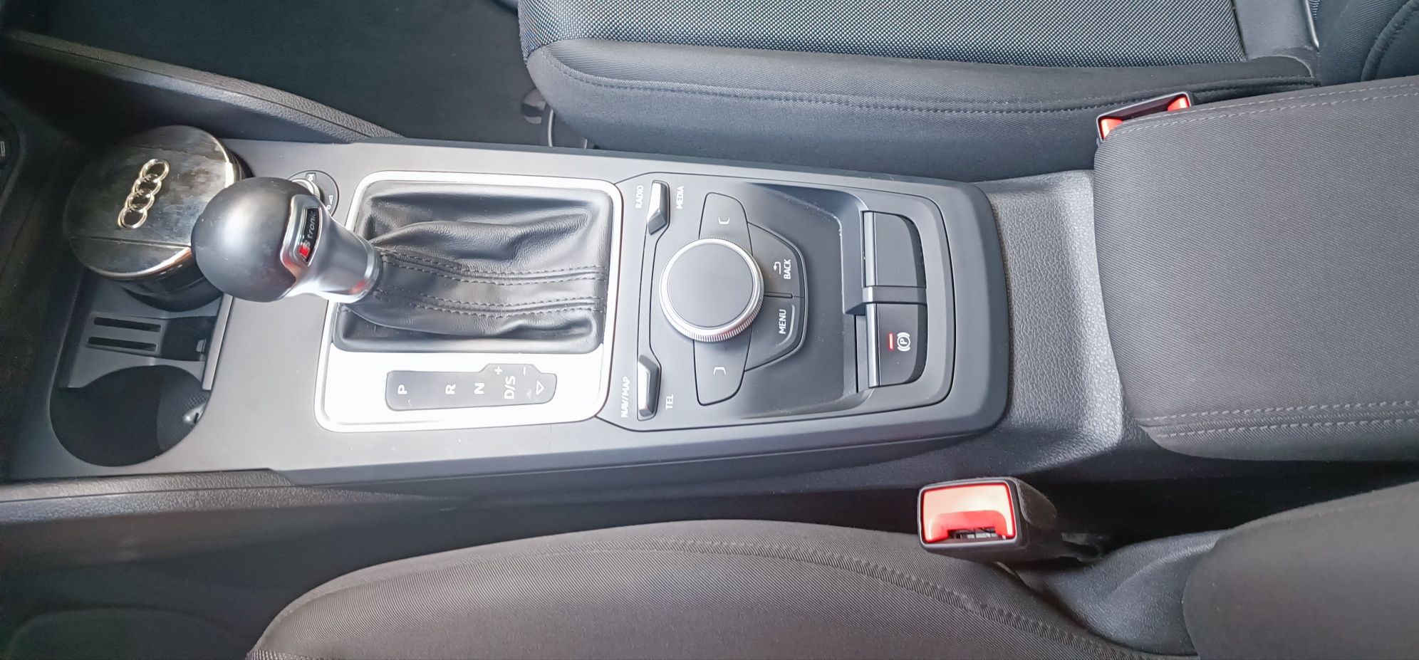 Audi Q2 59500 km como novo