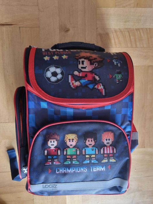Nowy tornister do klas 1-3 dla chłopca wielbiciela gier i piłki nożnej