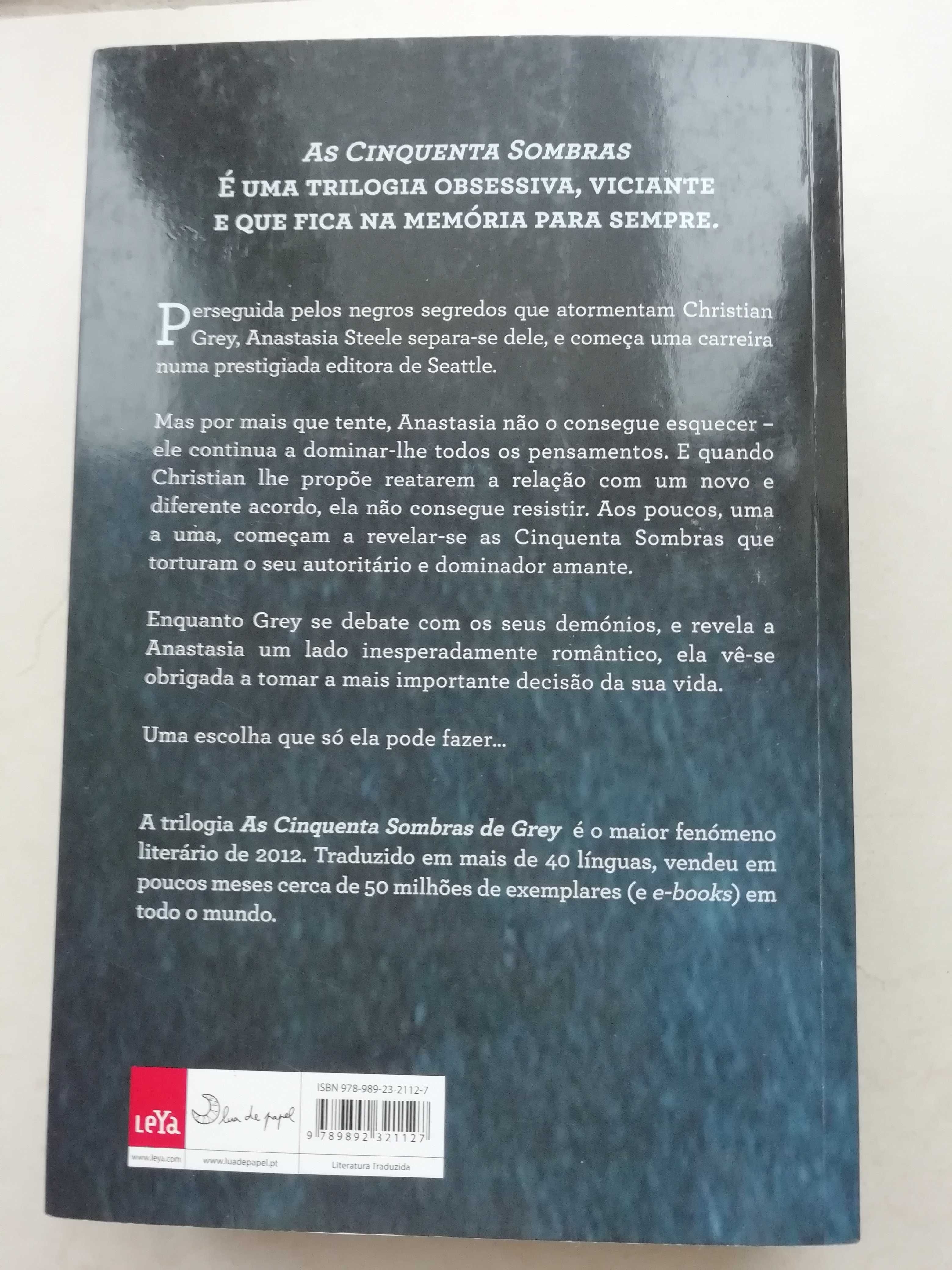 Livro "AS Cinquenta Sombras Mais Negras"