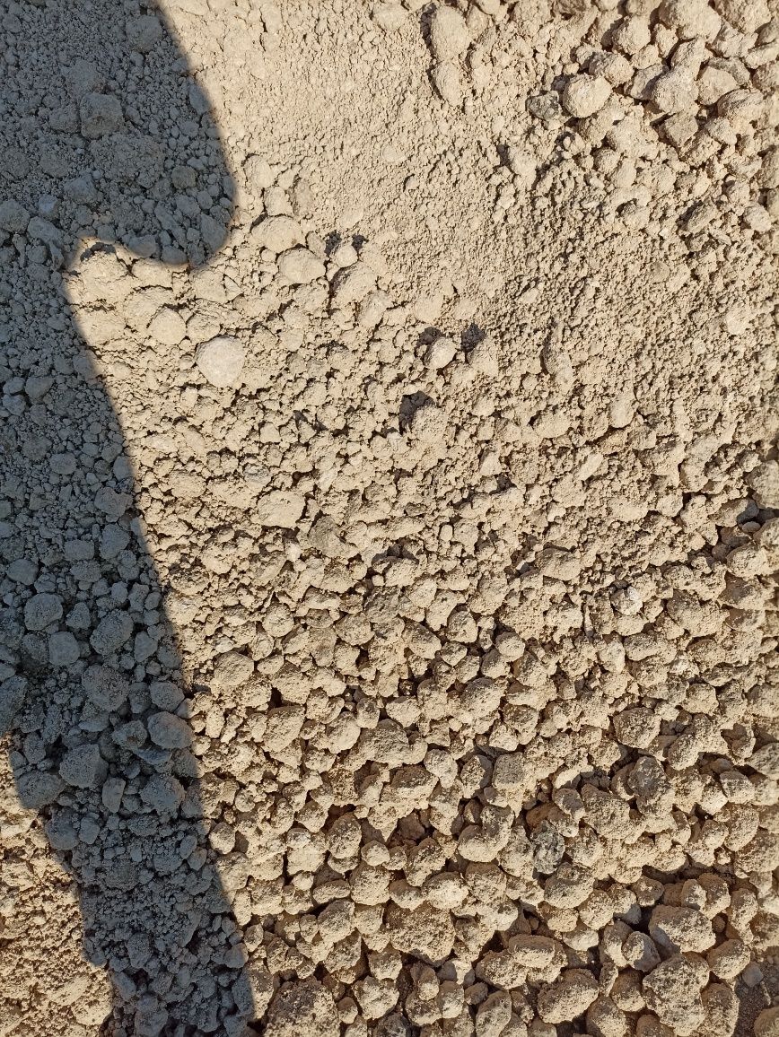Шутер гравій відсів щебінь пісок глина вапняк вскриші земля бой