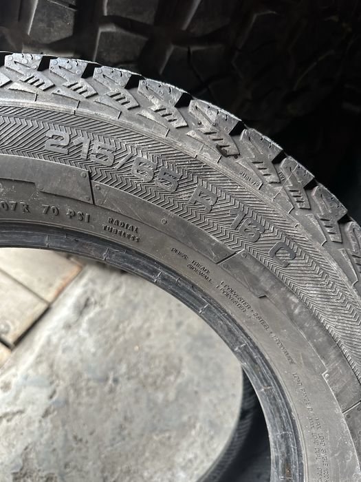 Продам шини 215/65 R16C Uniroyal SnowMax 2