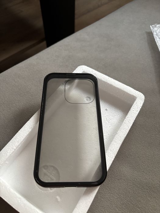 Etui magnetyczne Iphone 15 pro