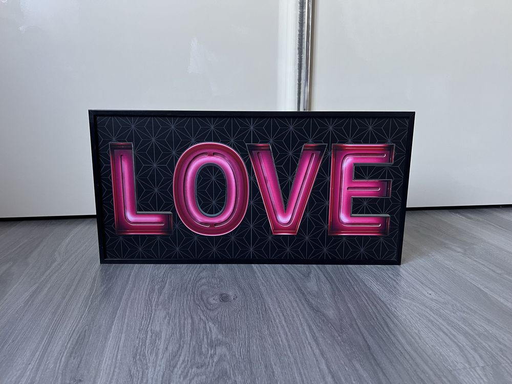 Картина Love з підсвіткою