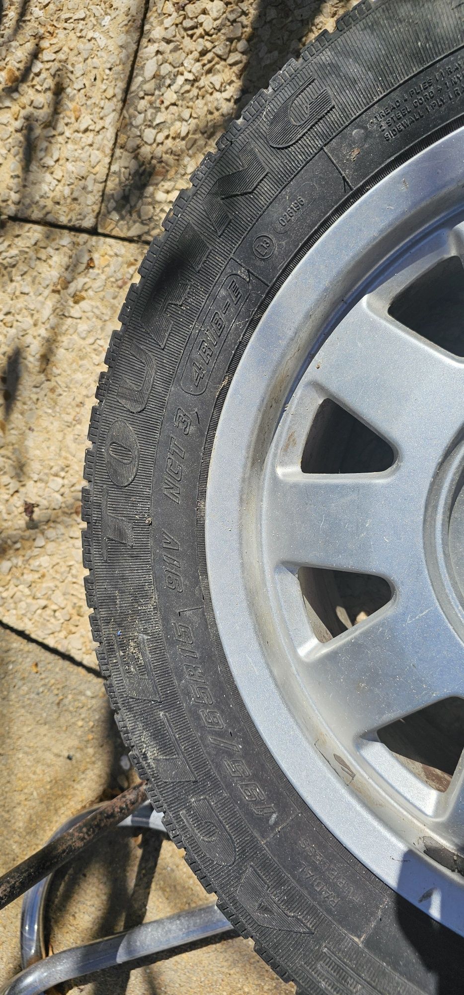 Pneu + jante 195/55 R15 Audi original